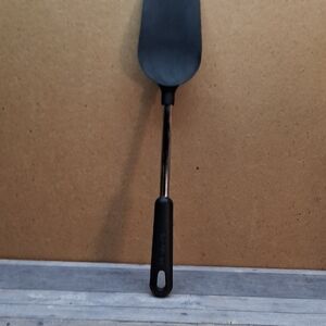Circulon Black Silicone and Stainless Steel Turner Spatula